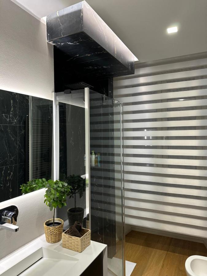 Lr Deluxe Apartments - Fondazione Prada - Metro M3 Milan Bagian luar foto