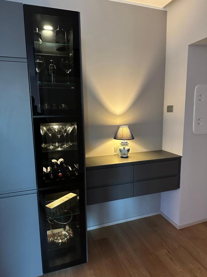 Lr Deluxe Apartments - Fondazione Prada - Metro M3 Milan Bagian luar foto