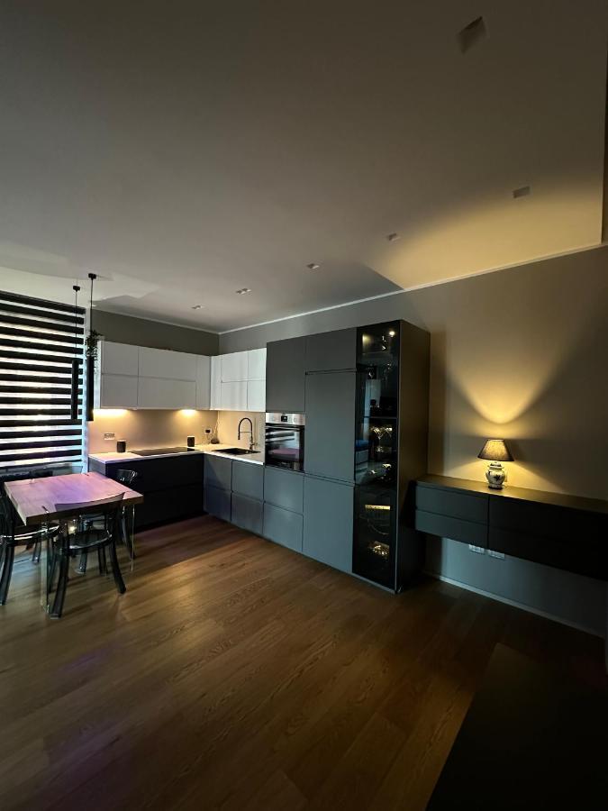 Lr Deluxe Apartments - Fondazione Prada - Metro M3 Milan Bagian luar foto