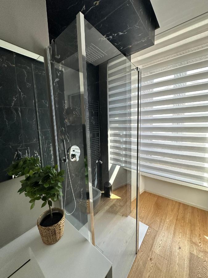 Lr Deluxe Apartments - Fondazione Prada - Metro M3 Milan Bagian luar foto