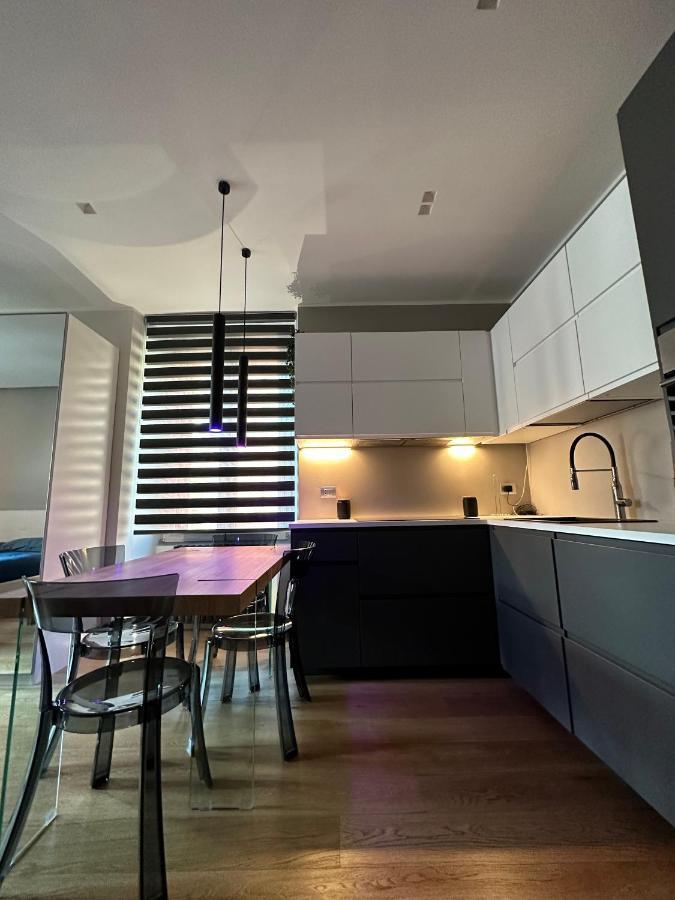 Lr Deluxe Apartments - Fondazione Prada - Metro M3 Milan Bagian luar foto