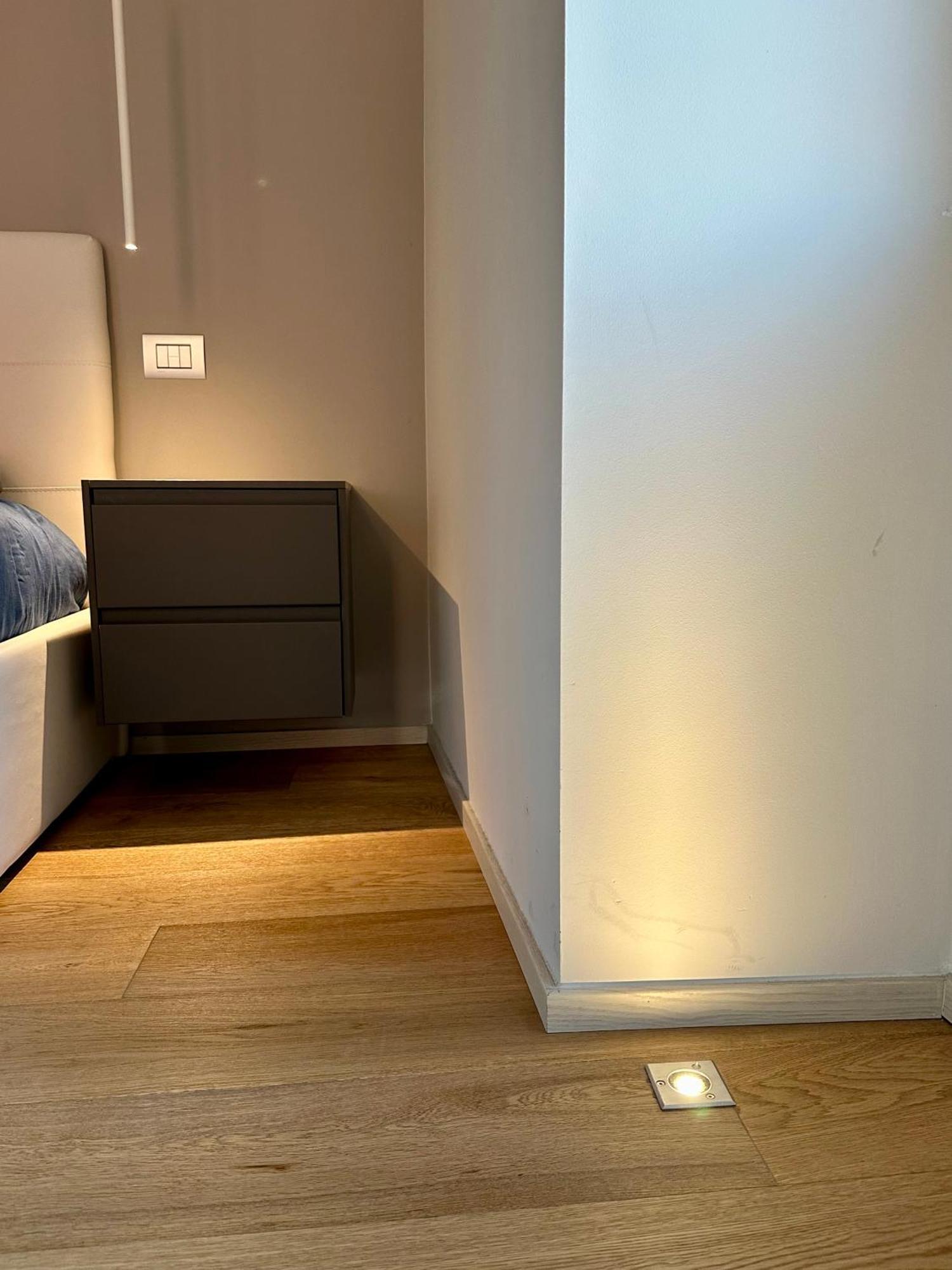 Lr Deluxe Apartments - Fondazione Prada - Metro M3 Milan Bagian luar foto